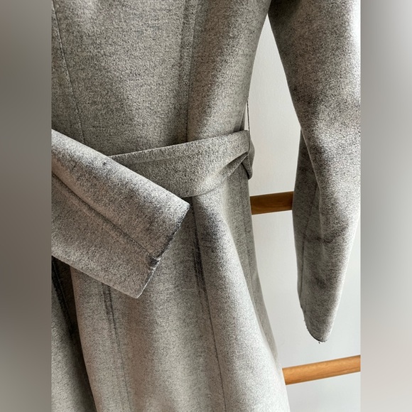 Aritzia Babaton Cristobal Coat XS - Picture 9 of 11